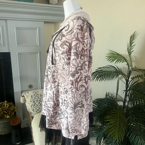 Logo by Lori Goldstein Light Pink Zip Hoodie with Black Floral Jacquard - Picture 4 of 9